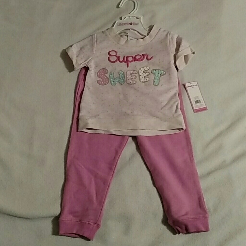 Girls top and bottom set 3t sweatpants and top